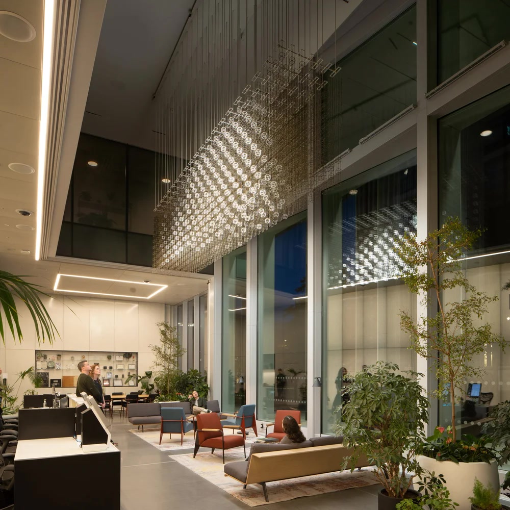 Lux Automata living voxel sculpture in King's Cross foyer by James Medcraft